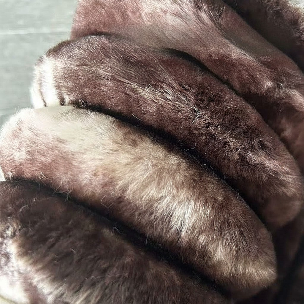Plush Ribbed Pet Sofa Bed detail